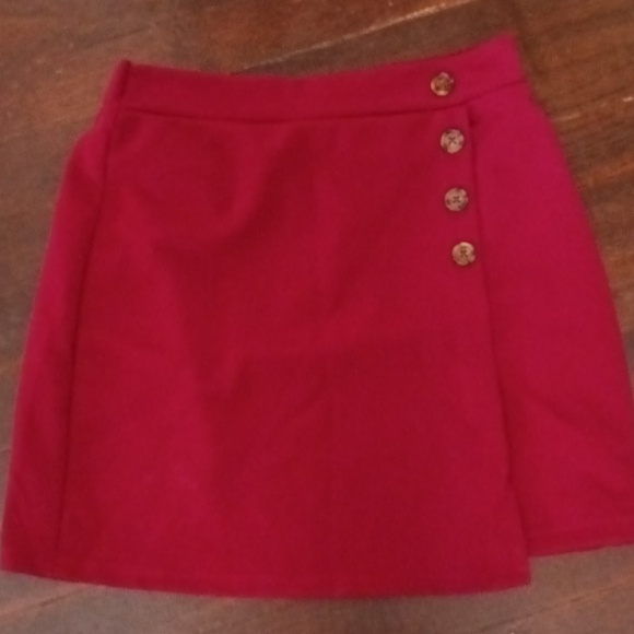 NWOT women's small maroon skirt - Picture 2 of 3